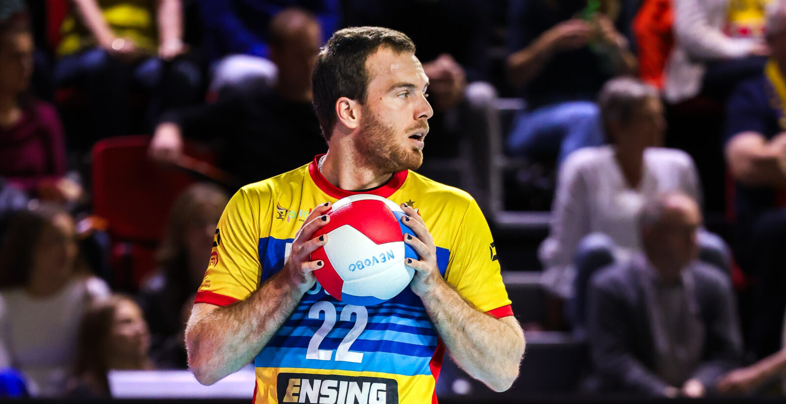 Pride and Sports tekent als officiële persoonlijke shirtsponsor van Eredivisie-volleyballer Erik van der Schaaf